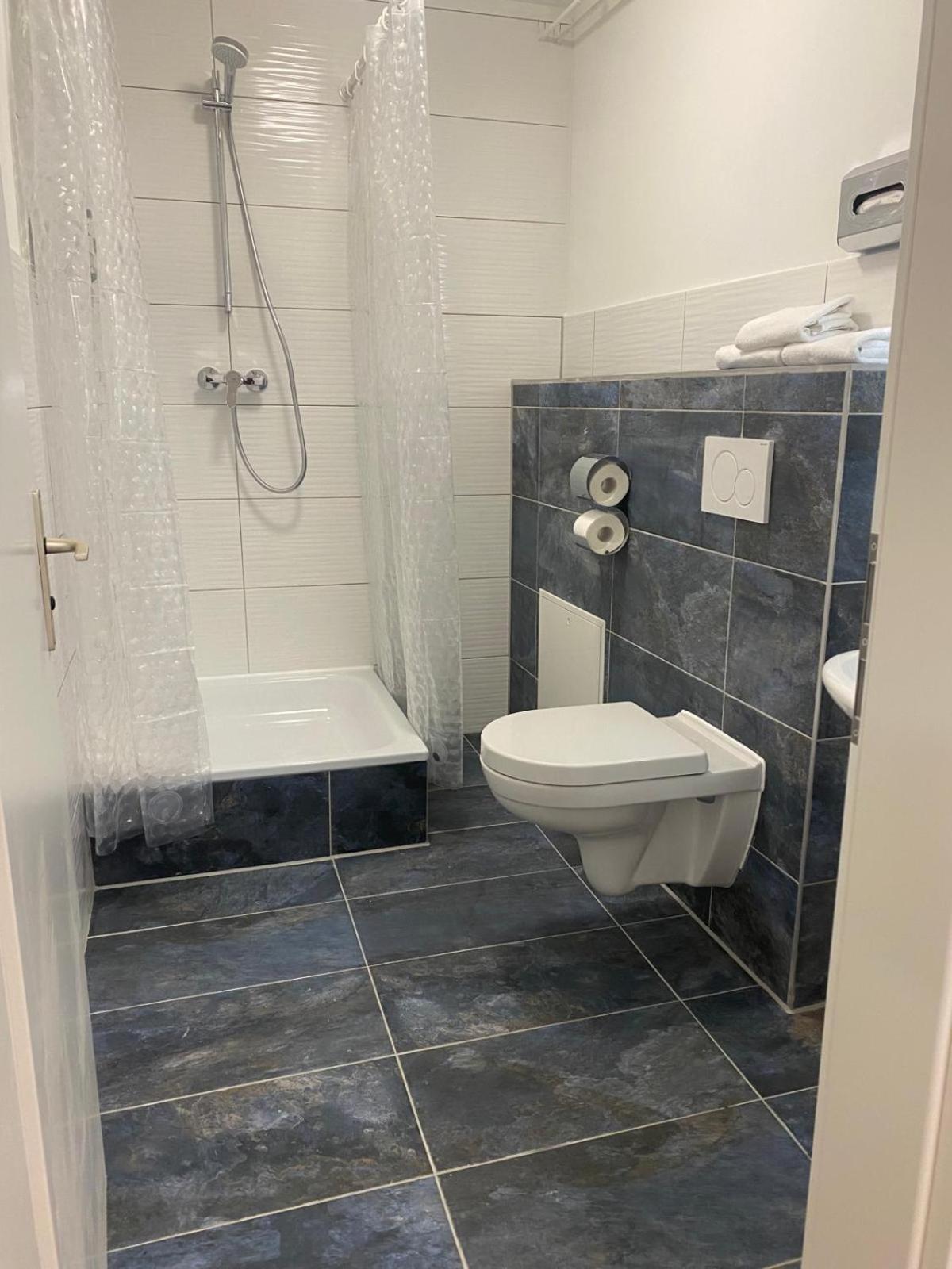 Quadruple Room Private Bathroom