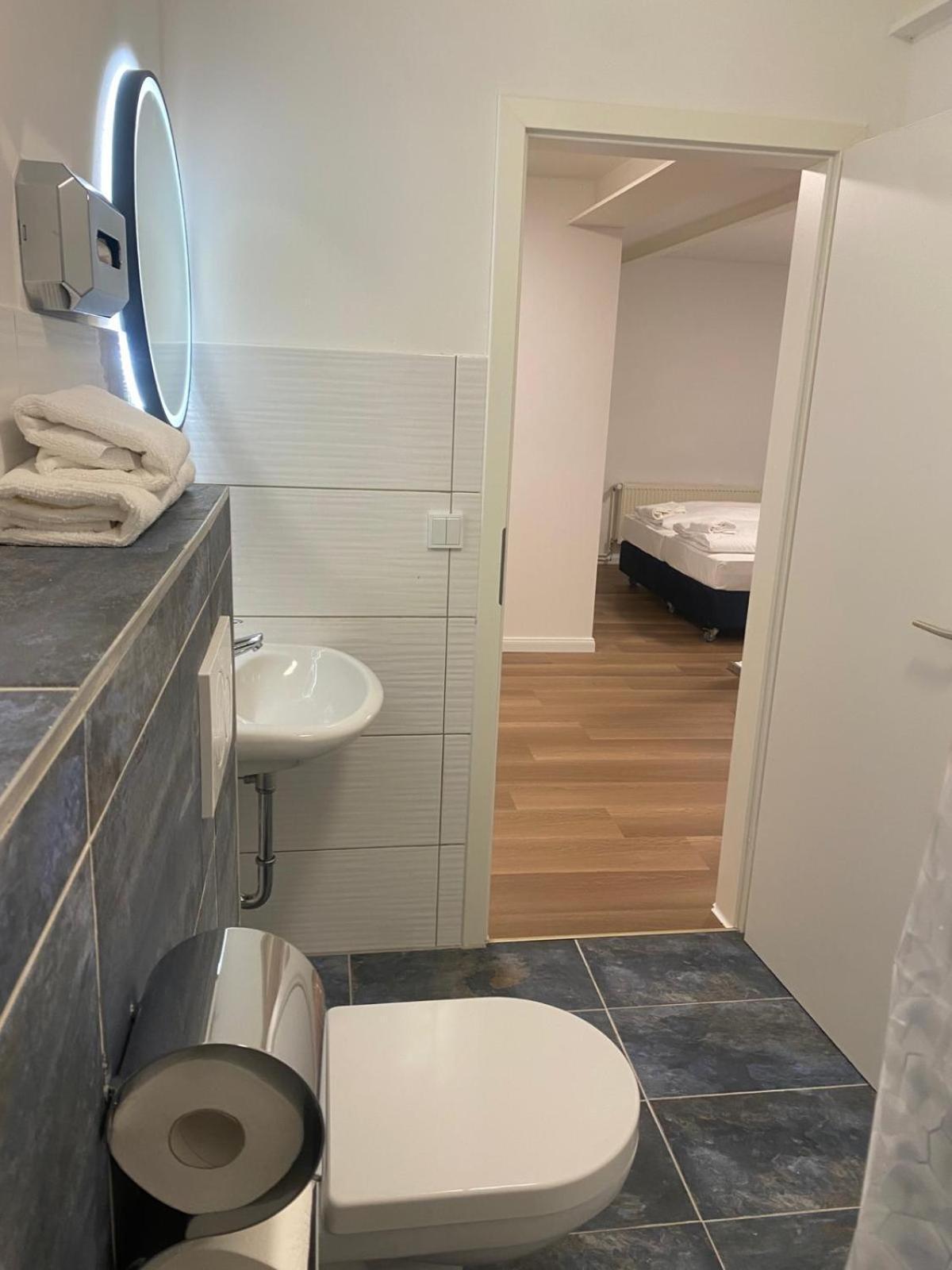 Quadruple Room Private Bathroom